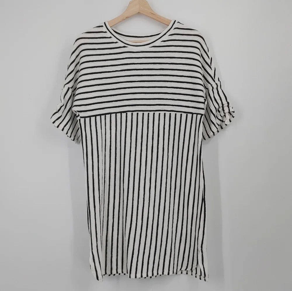 Max Studio | textured dress - Picture 2 of 8